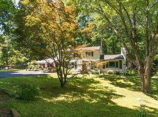 2033 Maple Ave, Cortlandt Manor, NY 10567