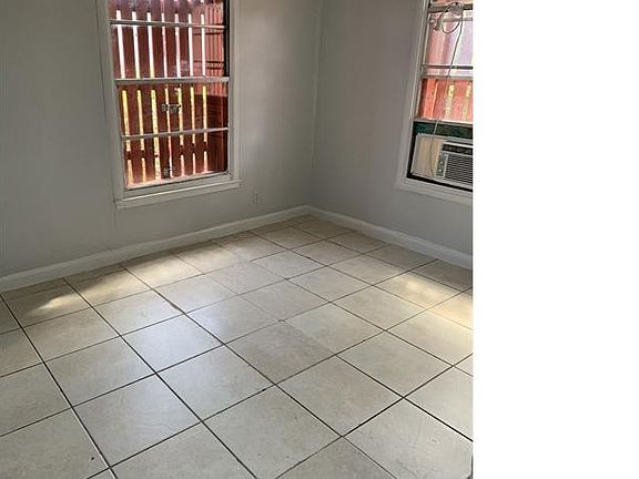 5th image of 702 44th St
