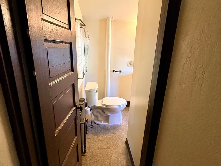 165 Winthrop St #4 — Photo 14