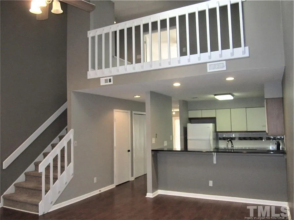 2 bed, 1549 sqft, $1,499 — Photo 3