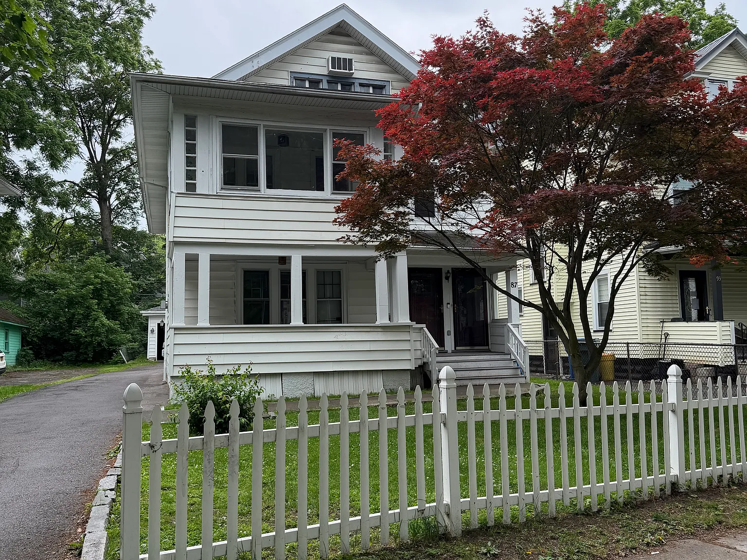 3 bed, 1250 sqft, $1,700 — Photo 1