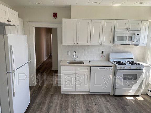2nd image of 36 Truman St APT C