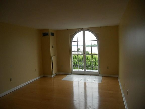 4th image of 100 Marina Dr APT 514