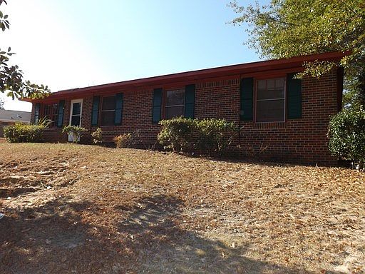 2nd image of 3011 Foresthill Dr