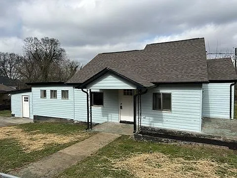 2765 Sunset Ave — Photo 4
