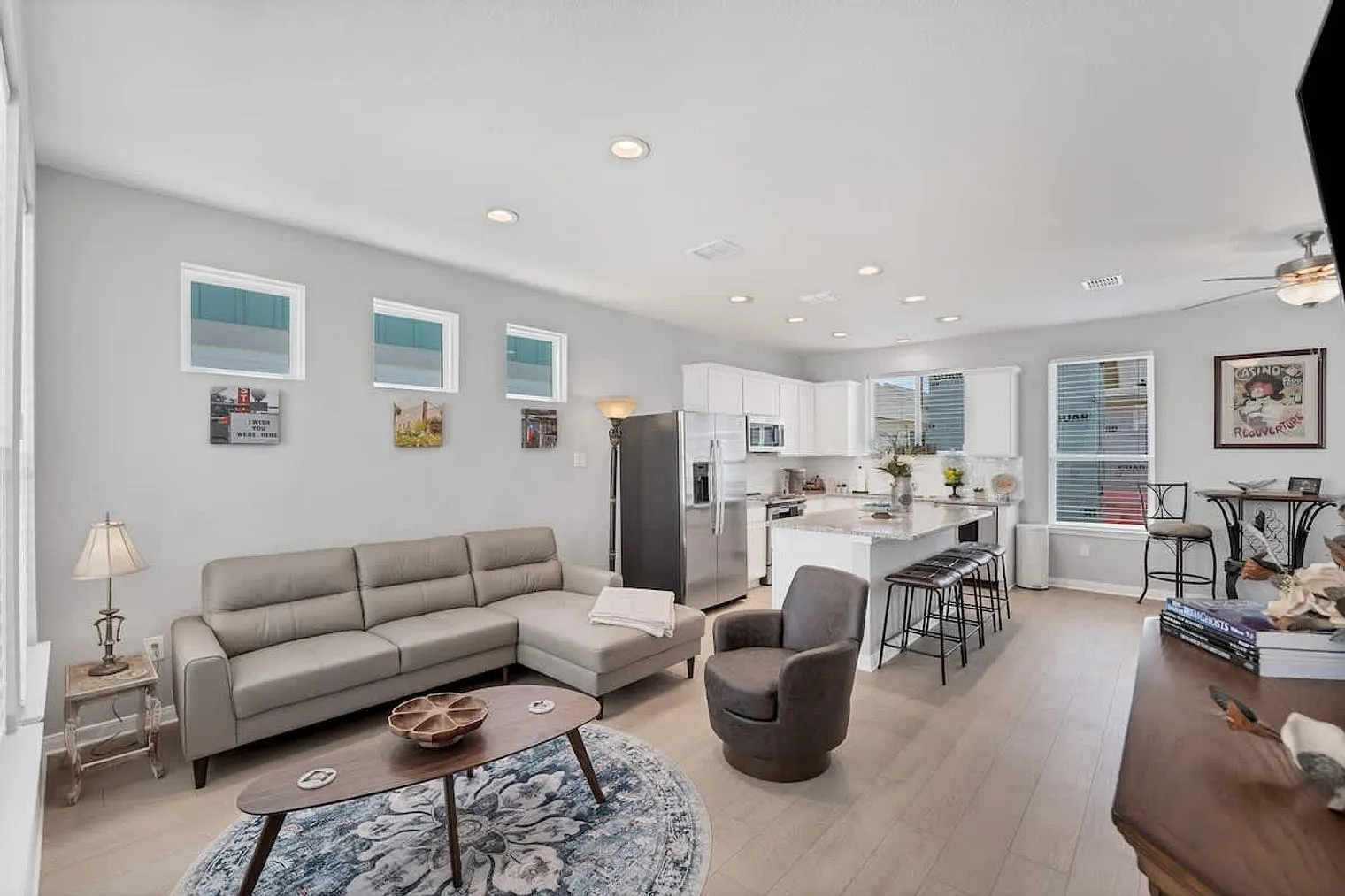 2 bed, 1.0 bath, $4,174 — Photo 1