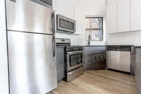 Rented by Lisa Management Inc | media 25