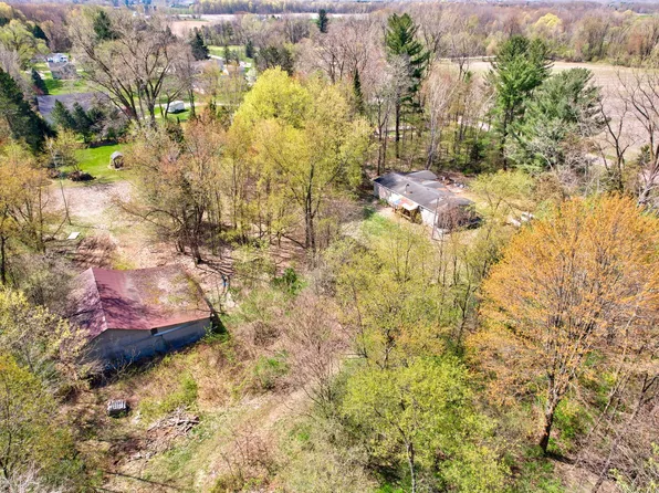 8425 Irish Rd, Millington, MI 48746