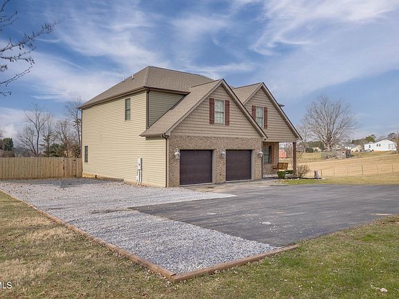 3rd image of 369 Old Embreeville Rd