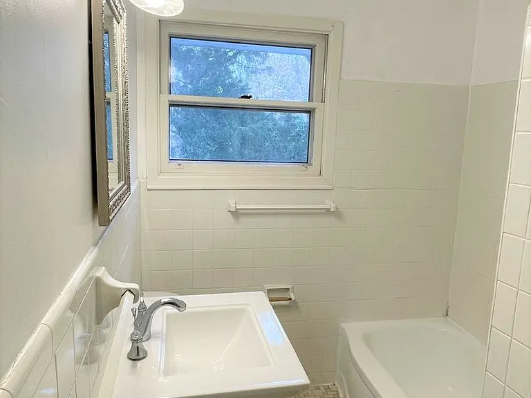 717 Williams Cir — Photo 12