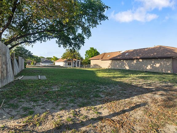 5th image of 5906 Brook Fls LOT 2