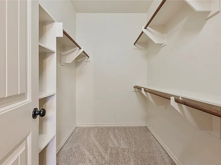 128 Kimber Ln — Photo 12