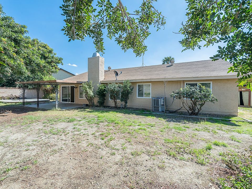 2nd image of 9914 Pinyon Ct