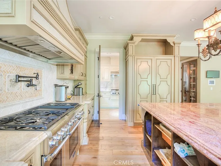 605 Walnut Ave — Photo 18