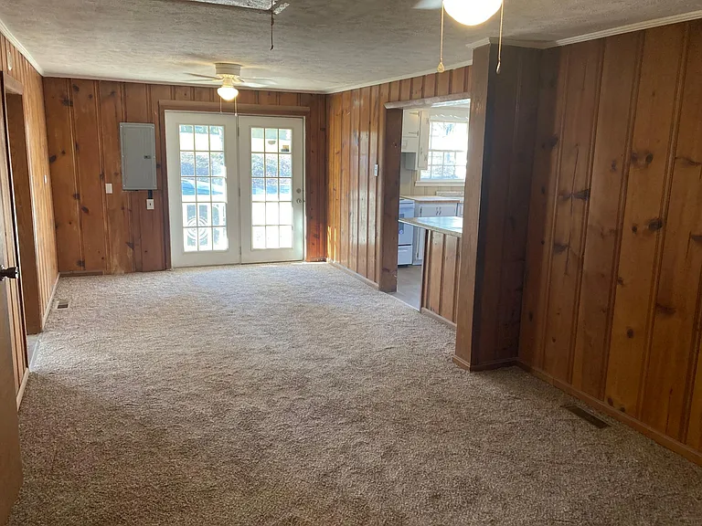515 Old Highway 79 — Photo 4