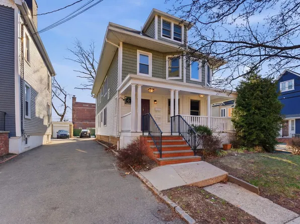 16 Munn St #1, Montclair, NJ 07042