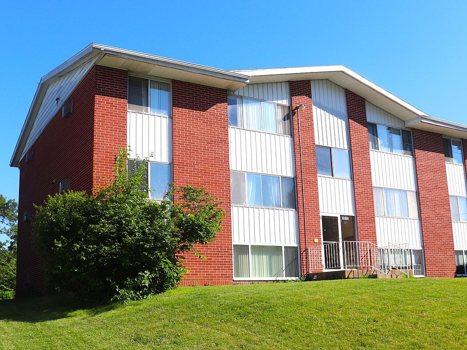 1st image of 1810 A Ave NE #7