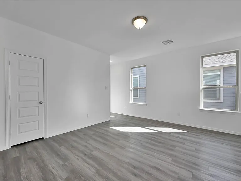16564 Moss Ln — Photo 6