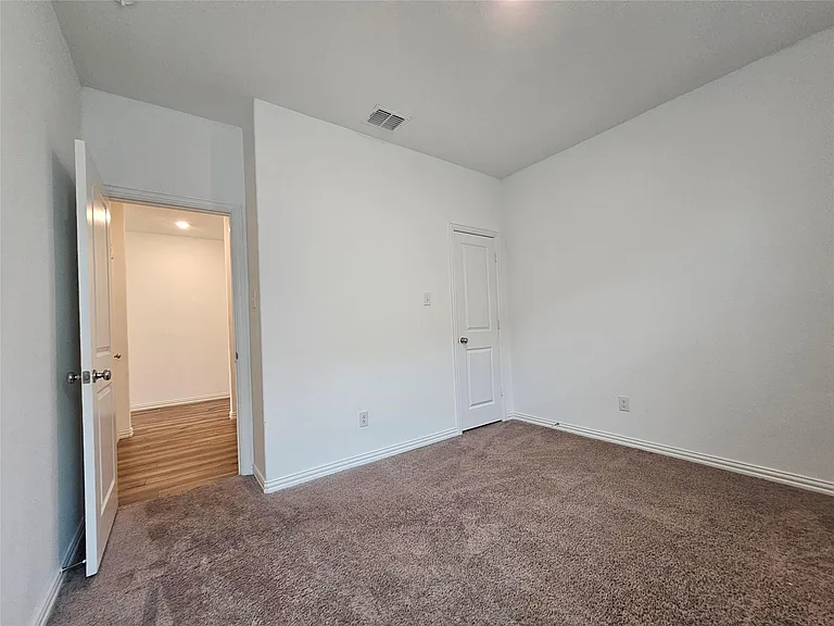 1216 Smoketree Ln — Photo 17