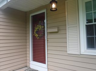 37 Ridgefield Rd, Enfield, CT 06082