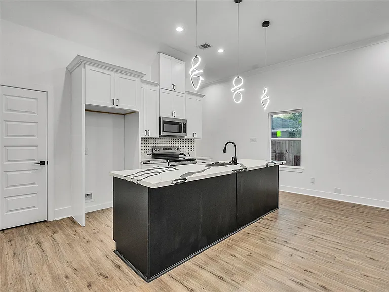 7358 Guadalcanal Rd #A — Photo 10