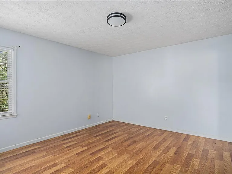 3660 Eagle Woods Cir — Photo 13