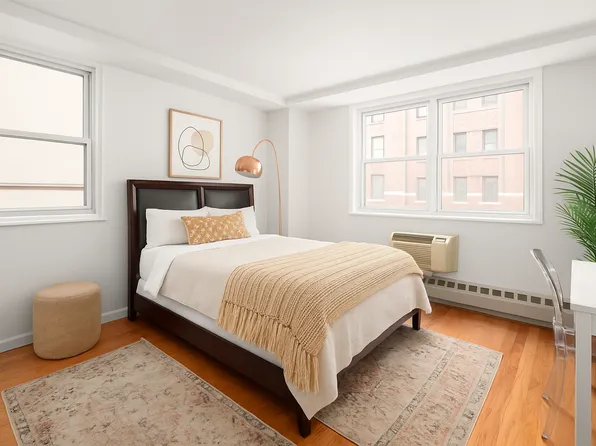 63 East 9th Street 6F image 6 of 6