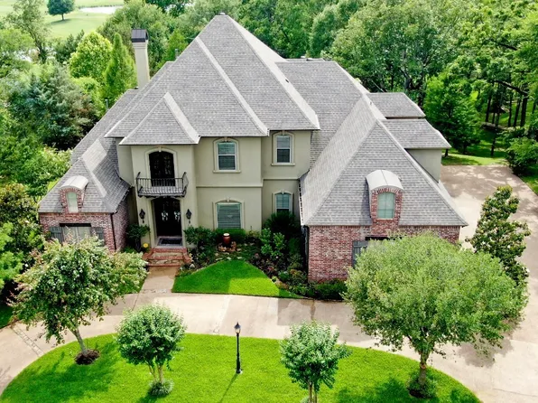 38 Golf Club Dr, Haughton, LA 71037