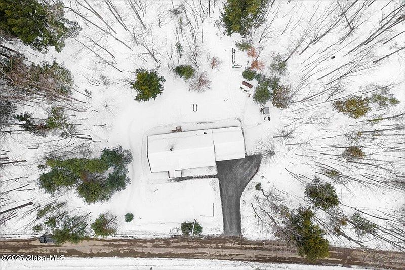5th image of 461 Shaw Hill Road