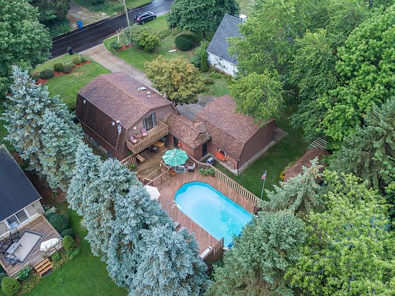 3rd image of 1607 Highland Ave