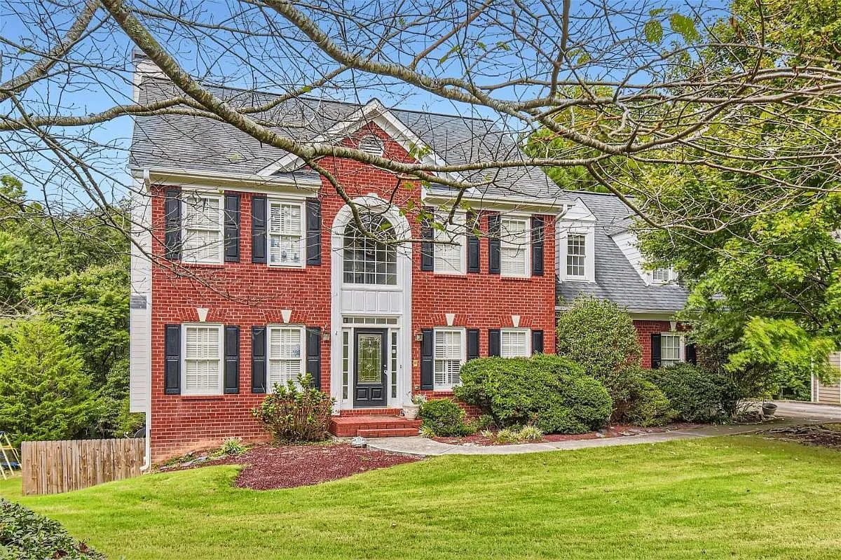 2240 Cobble Creek Ln photo 1