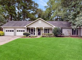 115 Fox Hole Ct, Loganville, GA 30052