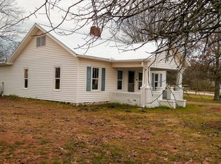 100 Lathem Dr, Clermont, GA 30527