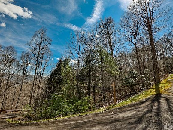 3rd image of Lot 47 Yellow Palmer Lane
