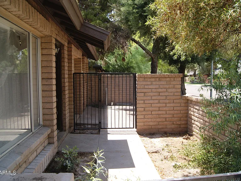 27 W Concorda Dr #101 — Photo 3