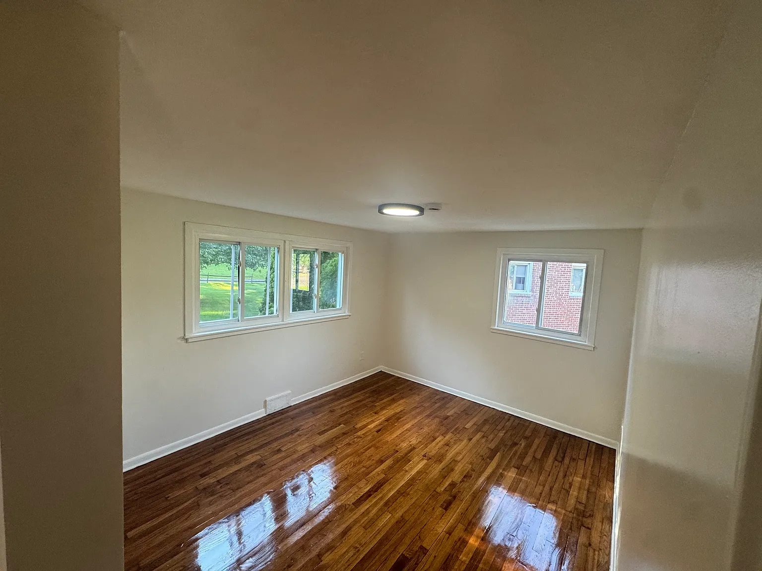 269 Park Rd — Photo 2