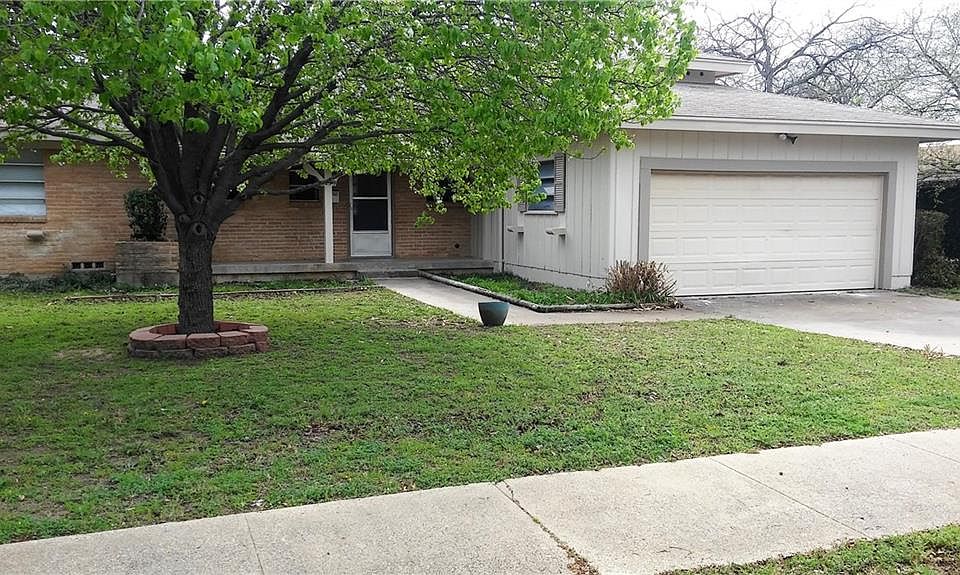 1st image of 8259 Longford Dr