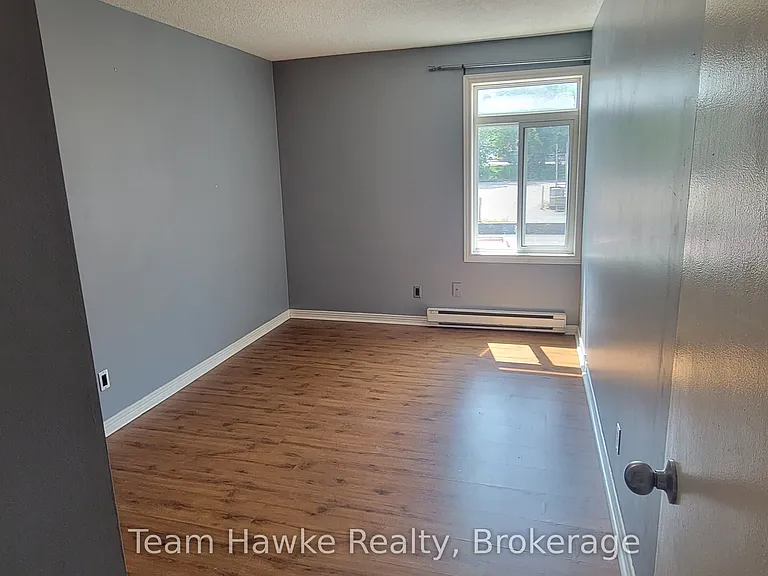 349 King St #2 — Photo 3