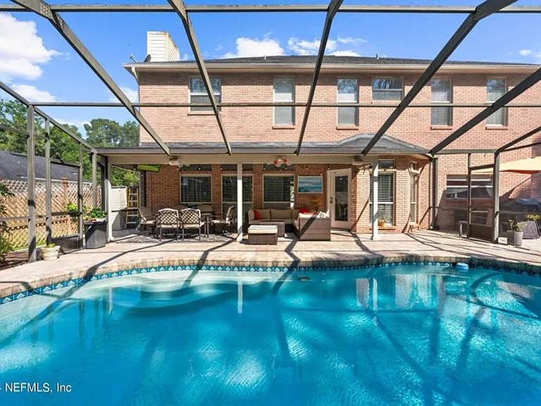 425 Oak Pond Dr — Photo 44