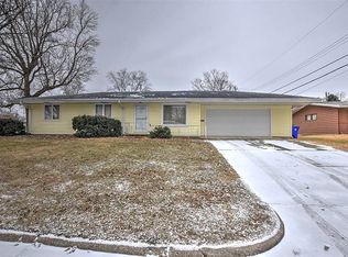 101 Columbus Dr, Decatur, IL 62526