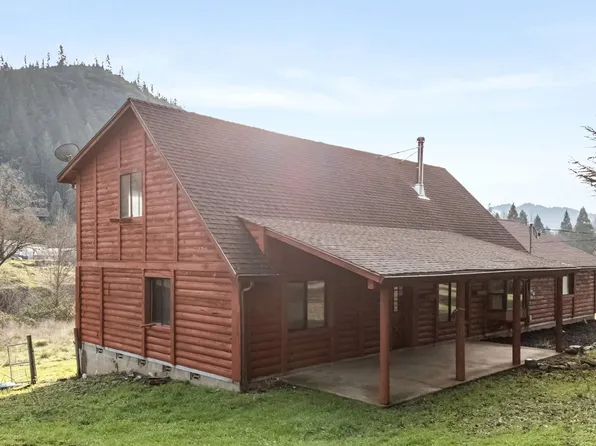 1514 Burbridge Dr, Rogue River, OR 97537