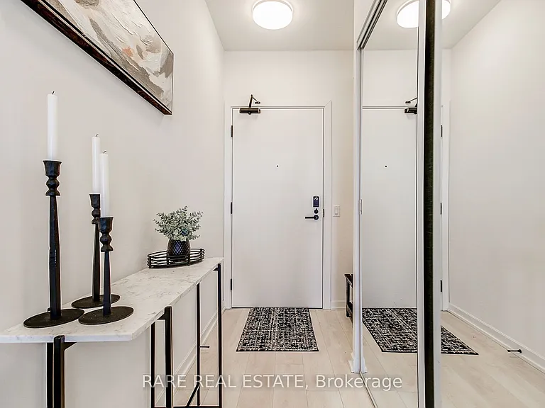 1285 Dupont St #1305 — Photo 2