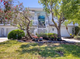 315 Lagoon Dr, Palm Harbor, FL 34683