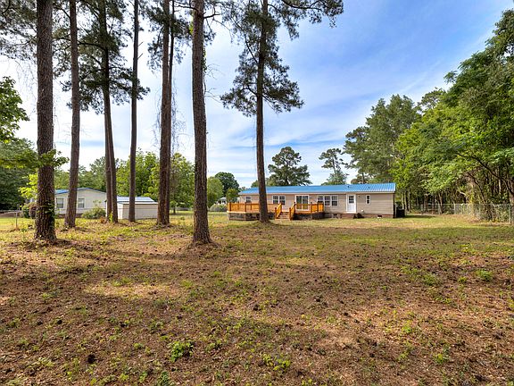 3rd image of 1057 Limerick Ln