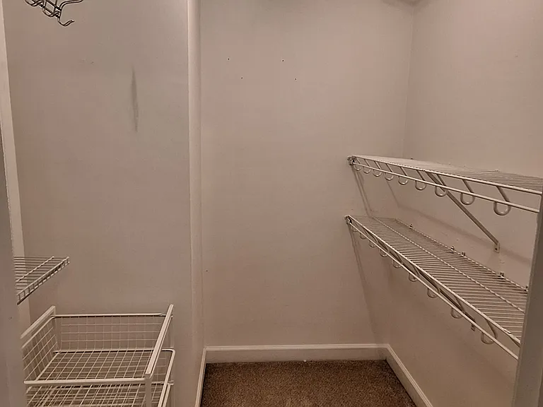 4633 Malone Ct — Photo 35