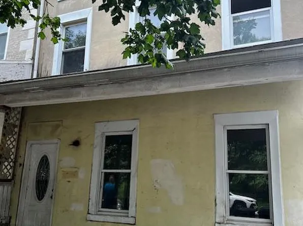 527 Dupont St, Philadelphia, PA 19128