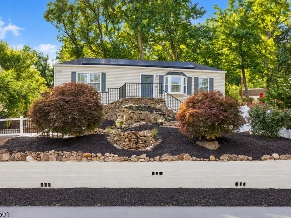 20 Greenwood Ave, Wanaque Boro, NJ 07420