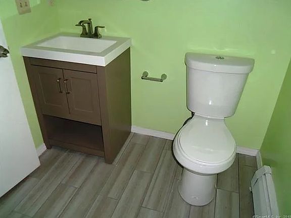 5th image of 20 Clyne Ave #1