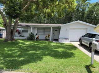 7518 Sequoia Dr, New Port Richey, FL 34653