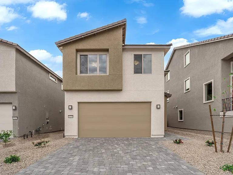 10239 Estancia Hill St — Photo 1
